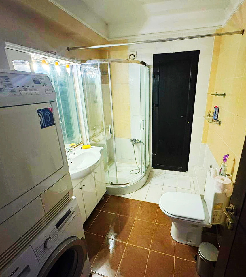 First Floor! - Photo 9